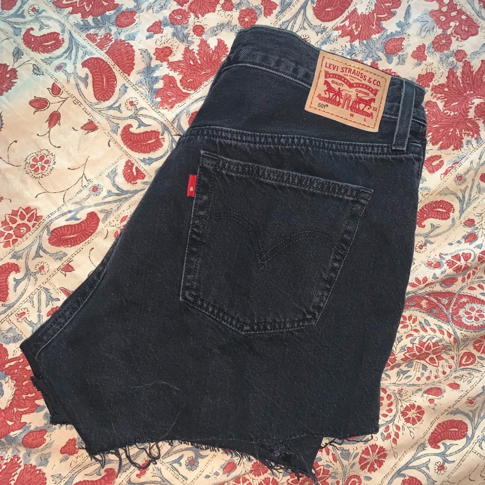 Brand new Levi black shorts W 31 never worn